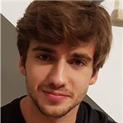 Soy un estudiante de segundo de Administración y Dirección de Emprasas, en la Universitat de Barcelona. He cursado el bachillerato economico y he ejercido clases particulares a dos niños de segundo y tercero de la ESO. 
Me defino como una persona responsa